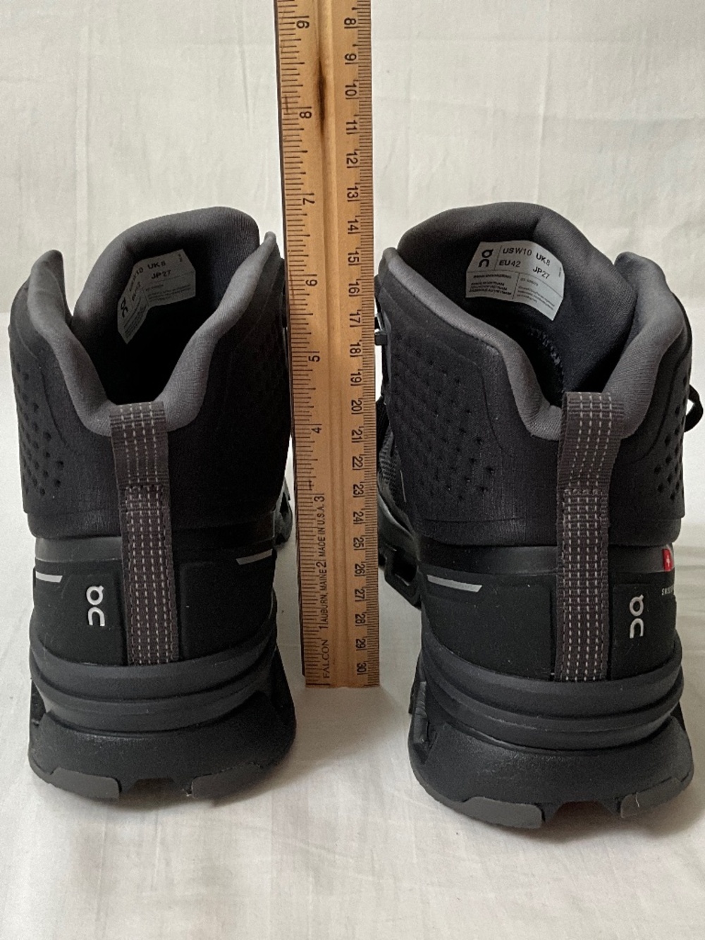 NWOB ON CloudRock Waterproof Hiking Boots Size 10 Black - Picture 10 of 15